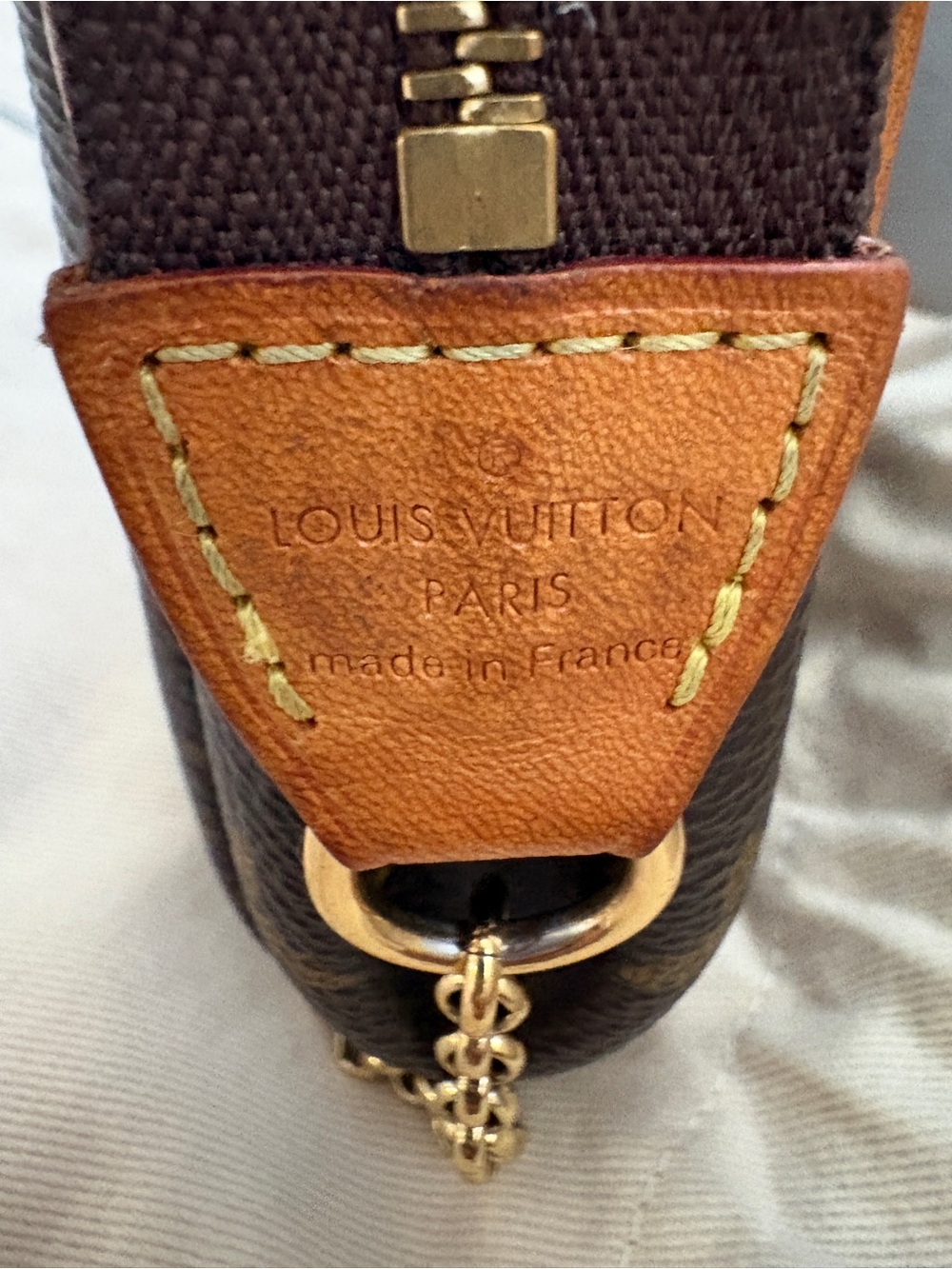 Louis Vuitton Eva Clutch Monogram Canvas Brown Gold Hardware Mini Shoulder Bag - Picture 4 of 16